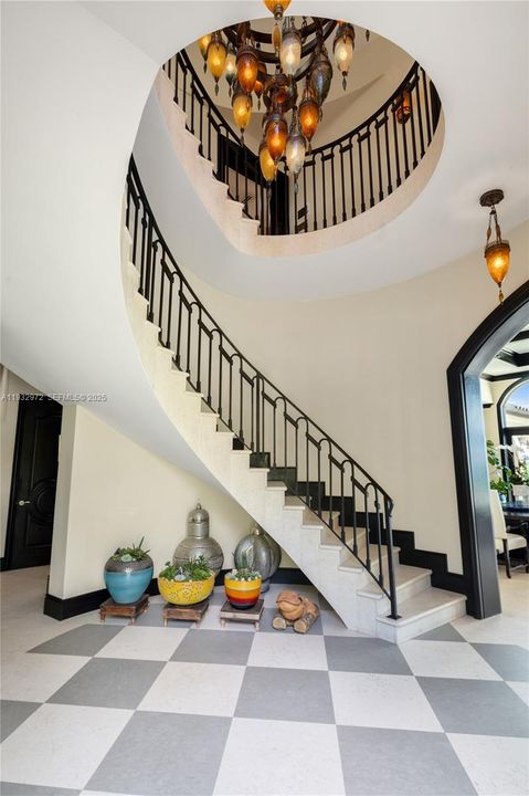 For Sale: $34,500,000 (7 beds, 8 baths, 4951 Square Feet)