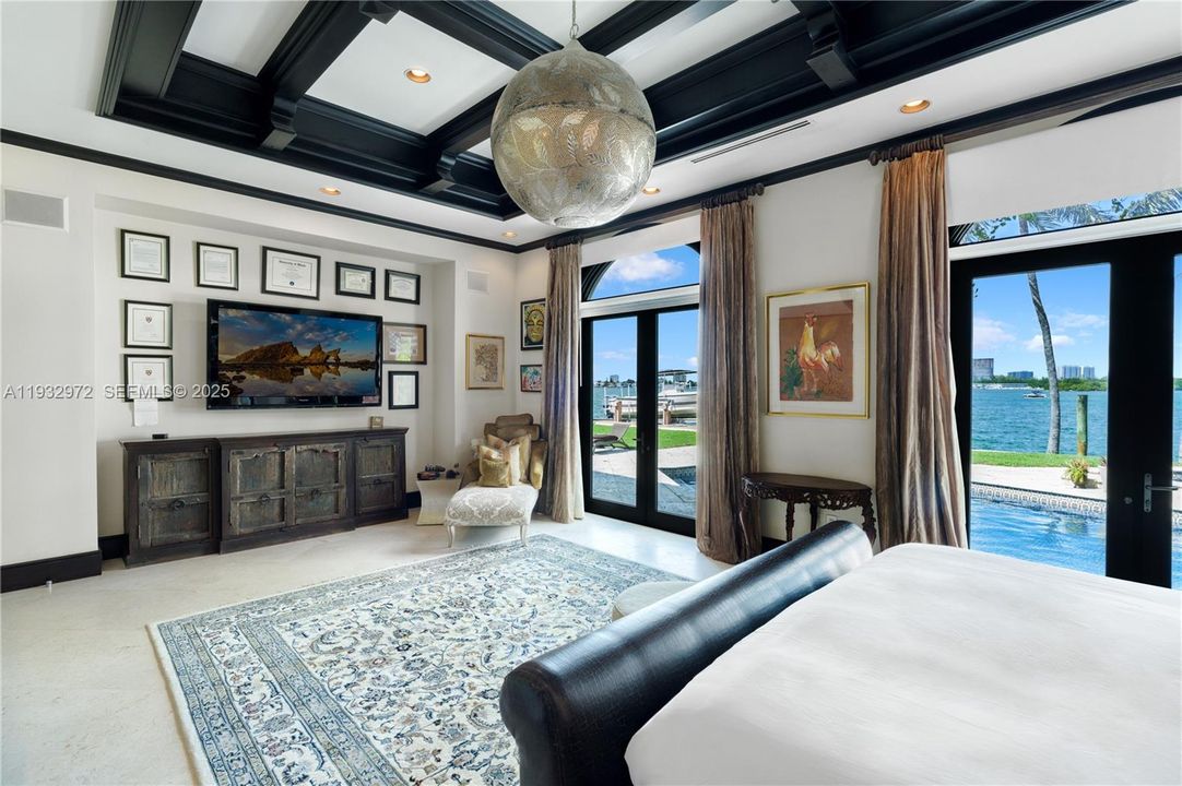 For Sale: $34,500,000 (7 beds, 8 baths, 4951 Square Feet)