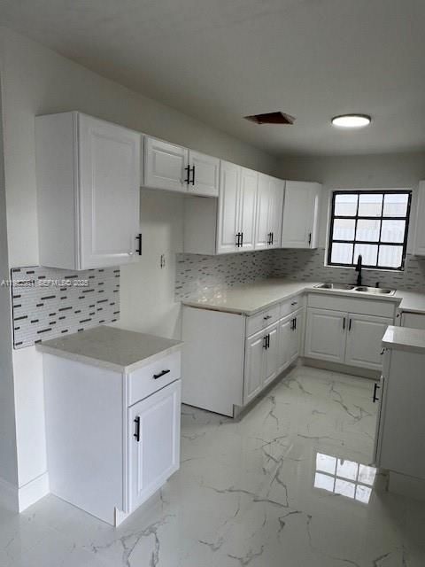 На продажу: $559,000 (4 спален, 2 ванн, 1212 Квадратных фут)