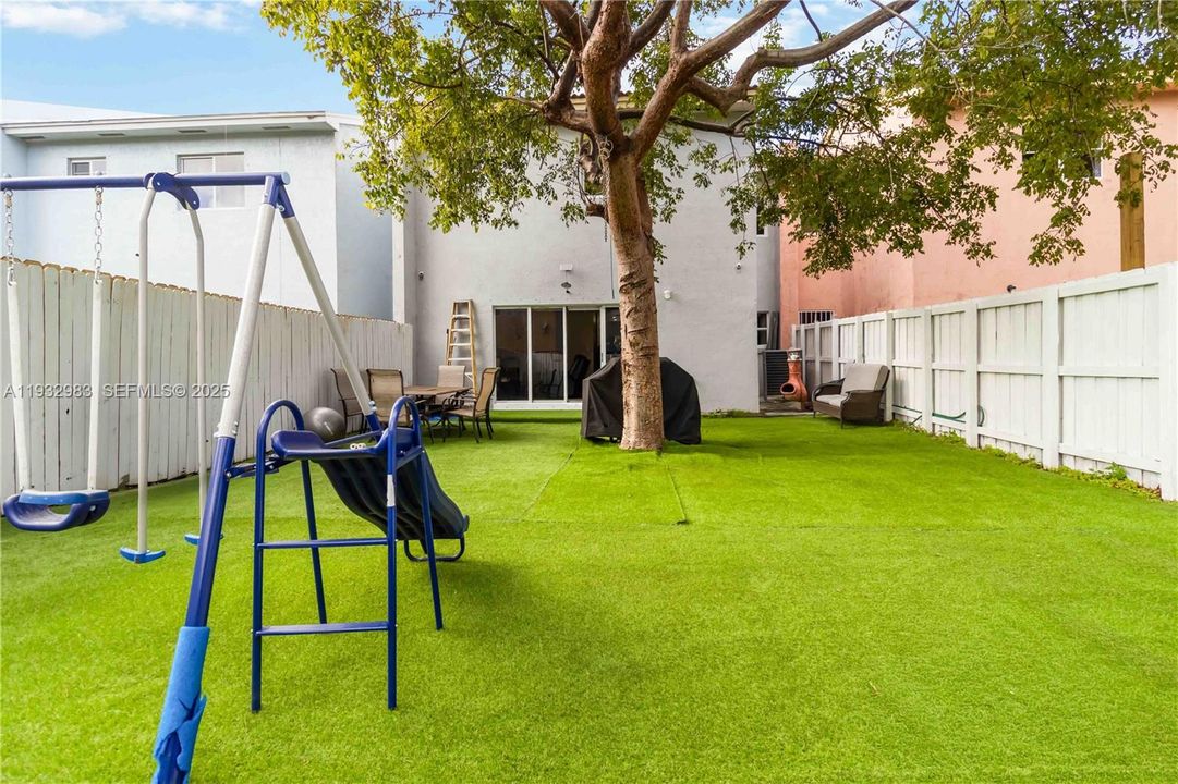 На продажу: $312,000 (3 спален, 2 ванн, 1527 Квадратных фут)