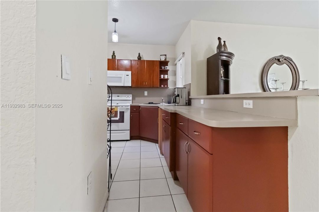 На продажу: $312,000 (3 спален, 2 ванн, 1527 Квадратных фут)