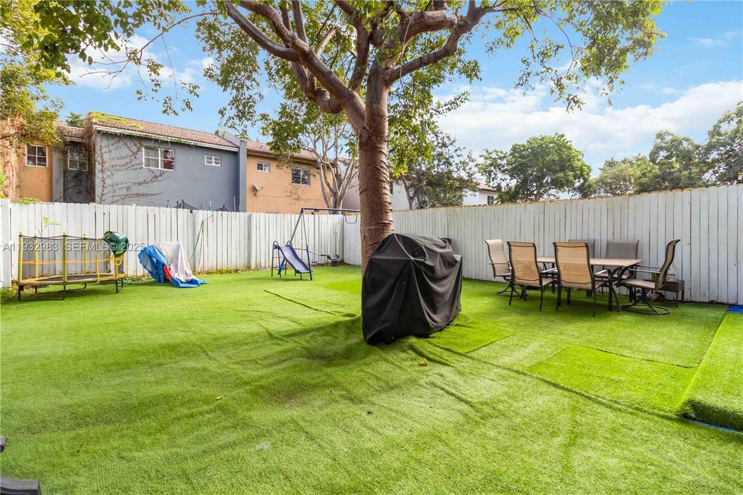 На продажу: $312,000 (3 спален, 2 ванн, 1527 Квадратных фут)