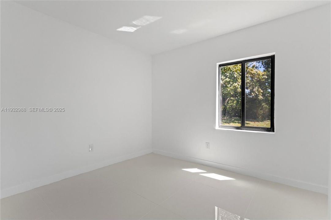 En Renta: $3,495 (3 camas, 2 baños, 1195 Pies cuadrados)