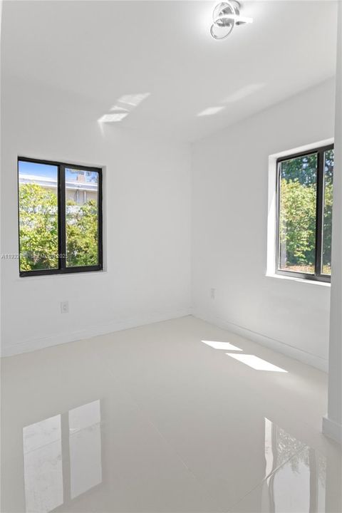 En Renta: $3,495 (3 camas, 2 baños, 1195 Pies cuadrados)