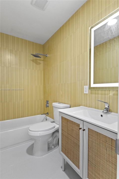 EUROPEAN STYLE GUEST BATHROOM