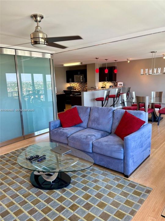 For Rent: $3,200 (2 beds, 2 baths, 1218 Square Feet)