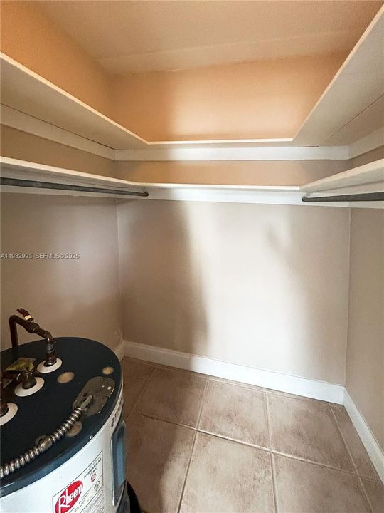 For Rent: $1,650 (1 beds, 1 baths, 500 Square Feet)