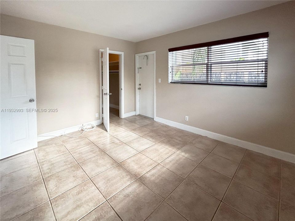 For Rent: $1,650 (1 beds, 1 baths, 500 Square Feet)