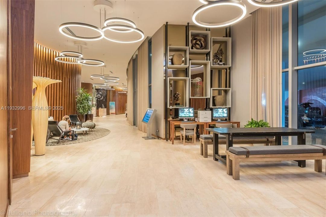 待售: $585,000 (1 贝兹, 1 浴室, 850 平方英尺)