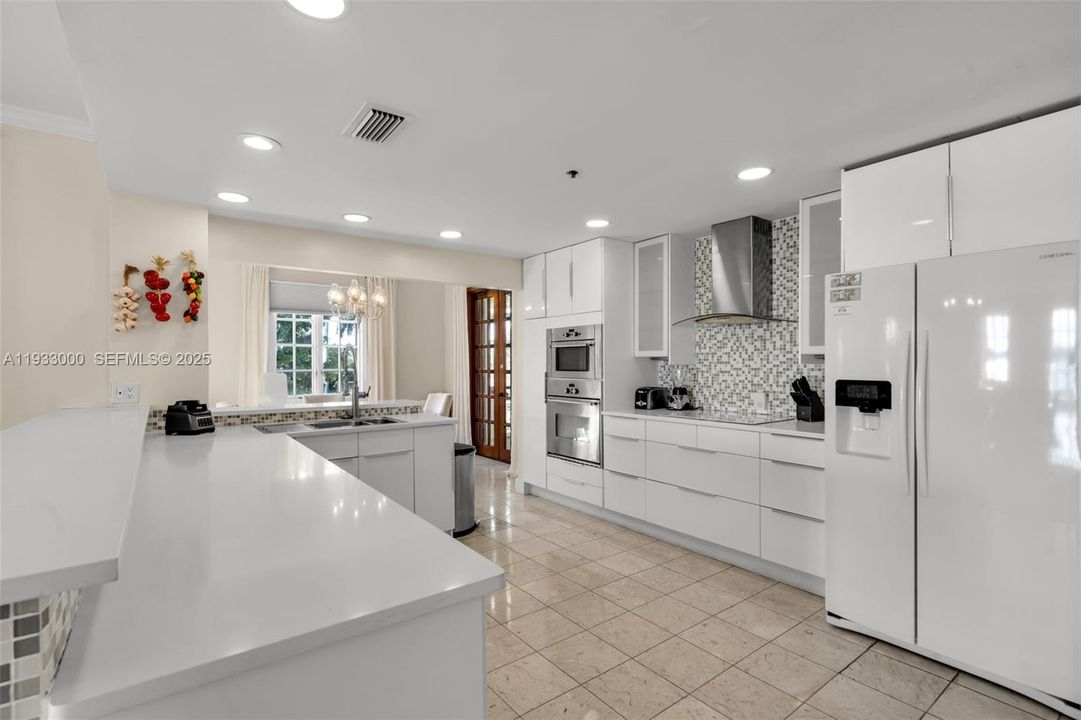 En Venta: $4,850,000 (3 camas, 3 baños, 2744 Pies cuadrados)