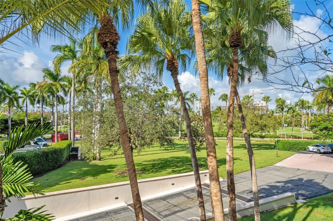 En Venta: $4,850,000 (3 camas, 3 baños, 2744 Pies cuadrados)