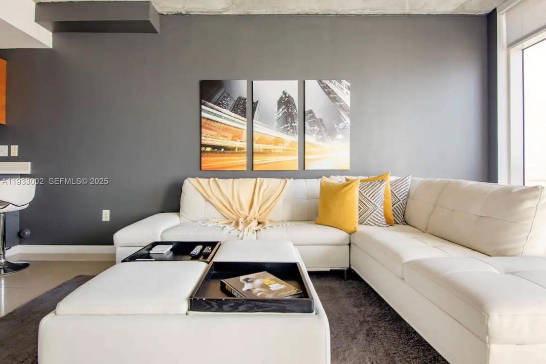 На продажу: $489,999 (1 спален, 1 ванн, 726 Квадратных фут)