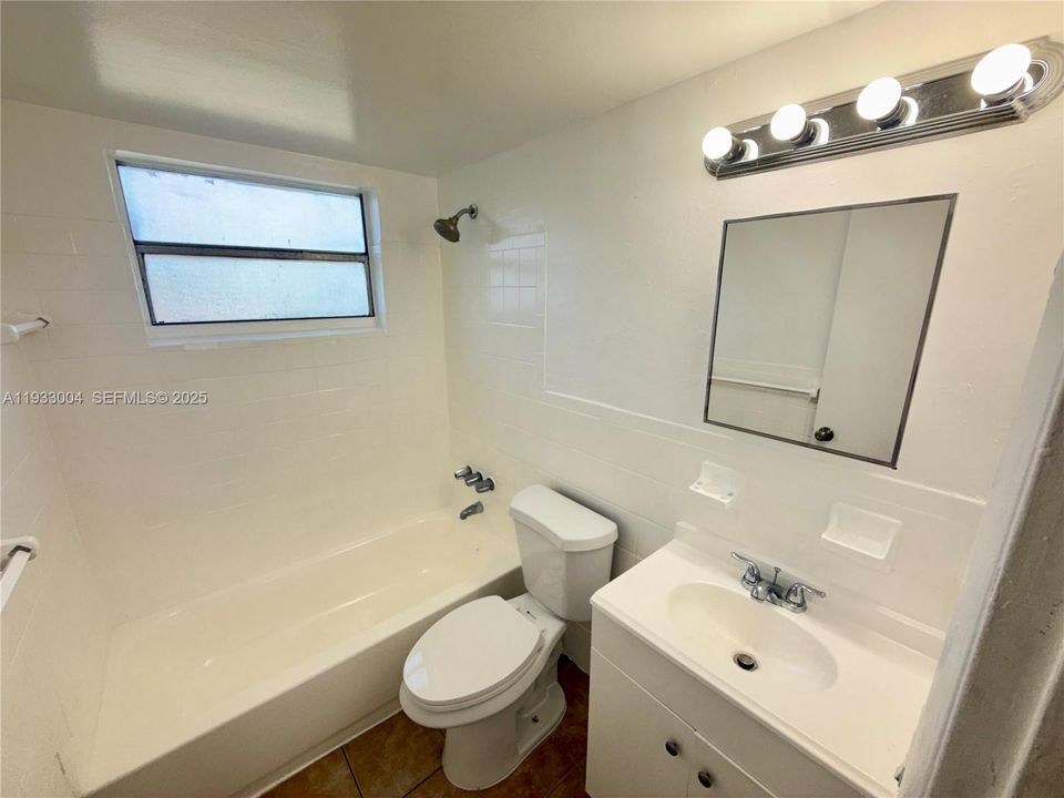 En Renta: $1,475 (1 camas, 1 baños, 700 Pies cuadrados)