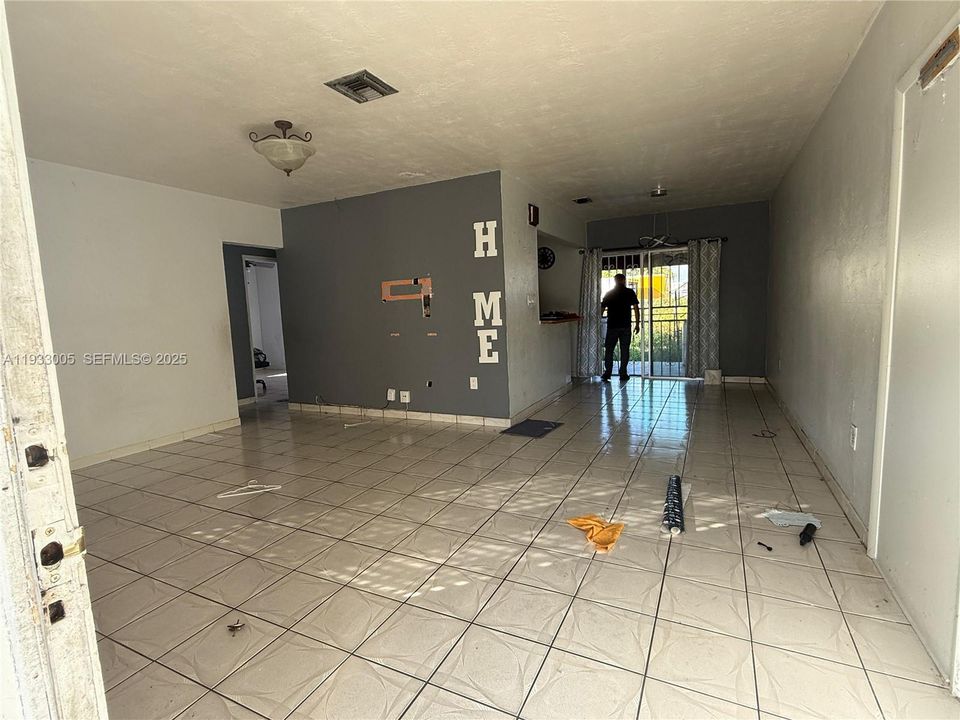 En Venta: $500,000 (2 camas, 1 baños, 1485 Pies cuadrados)