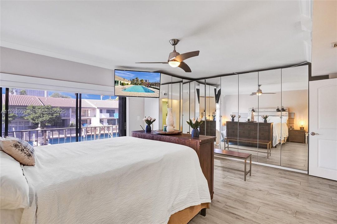 For Sale: $775,000 (2 beds, 2 baths, 1550 Square Feet)