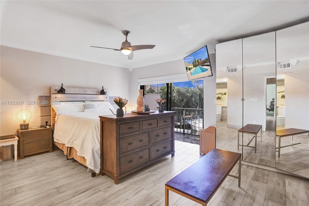 For Sale: $775,000 (2 beds, 2 baths, 1550 Square Feet)