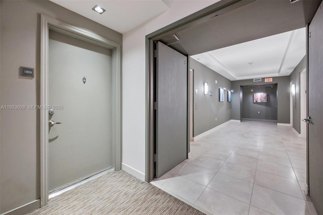 出租: $4,500 (2 贝兹, 2 浴室, 1113 平方英尺)