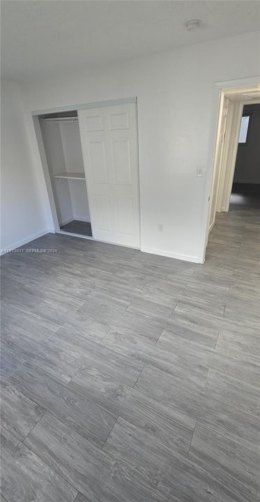 出租: $1,900 (2 贝兹, 1 浴室, 434568 平方英尺)