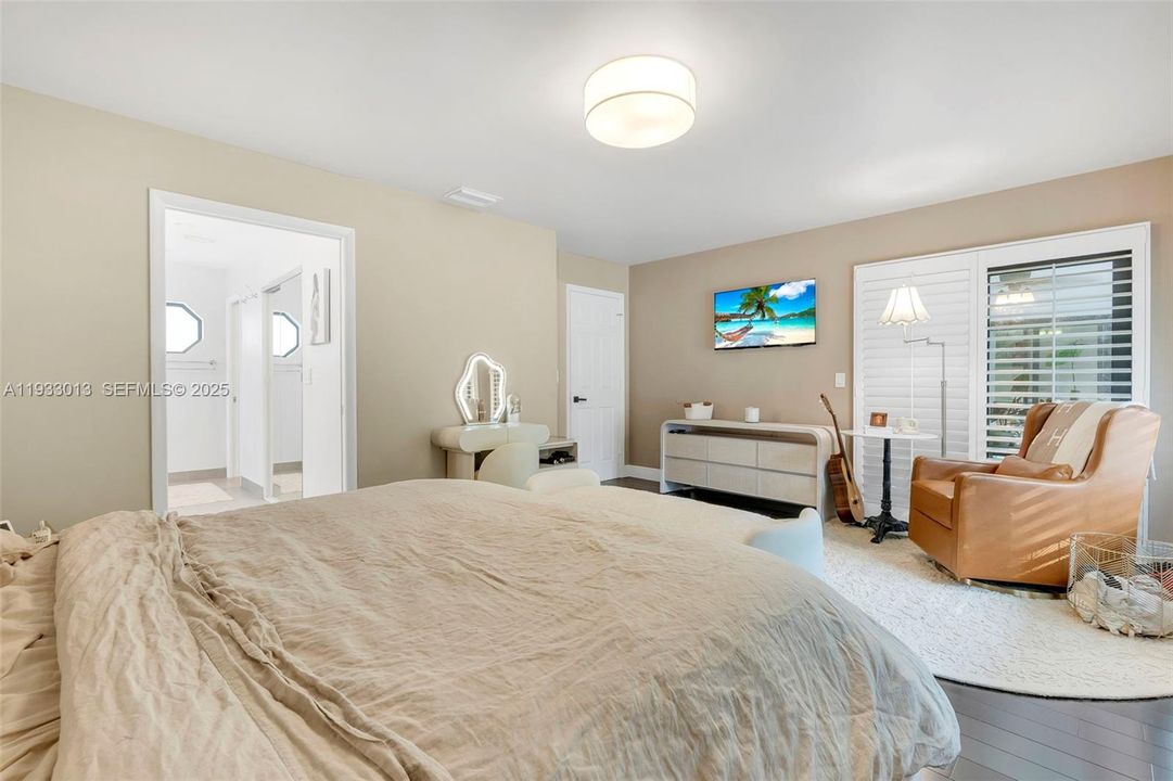 For Rent: $7,000 (3 beds, 2 baths, 1914 Square Feet)