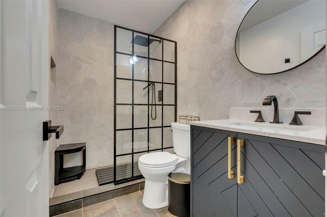 For Rent: $7,000 (3 beds, 2 baths, 1914 Square Feet)