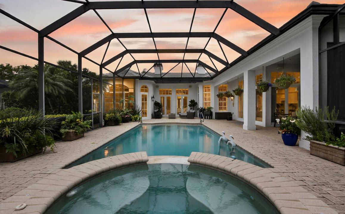 Screened Pool & Spa