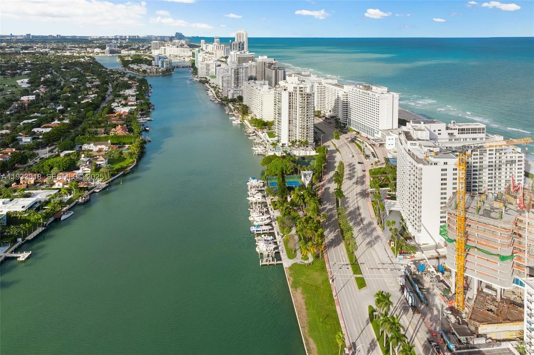 For Sale: $850,000 (2 beds, 2 baths, 1430 Square Feet)