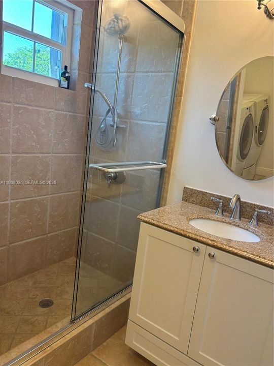 For Rent: $2,800 (3 beds, 2 baths, 1289 Square Feet)