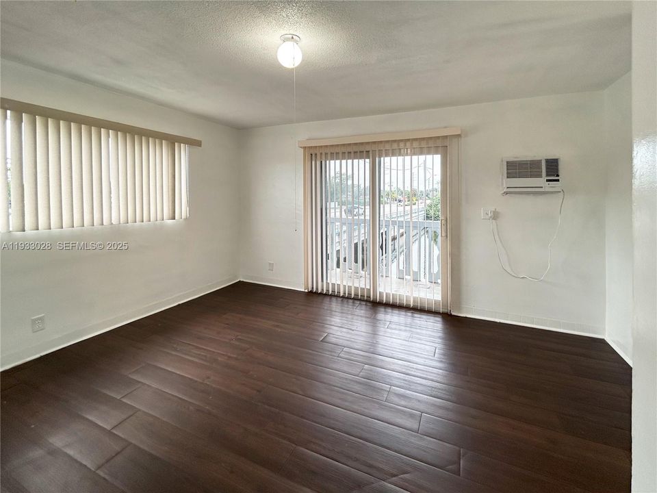 В аренду: $1,600 (1 спален, 1 ванн, 560 Квадратных фут)