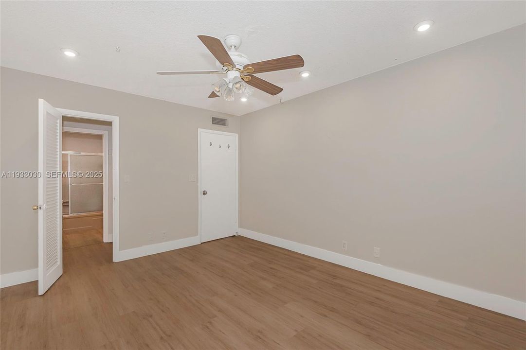 For Rent: $1,500 (1 beds, 1 baths, 676 Square Feet)