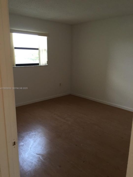 待售: $270,000 (2 贝兹, 2 浴室, 870 平方英尺)