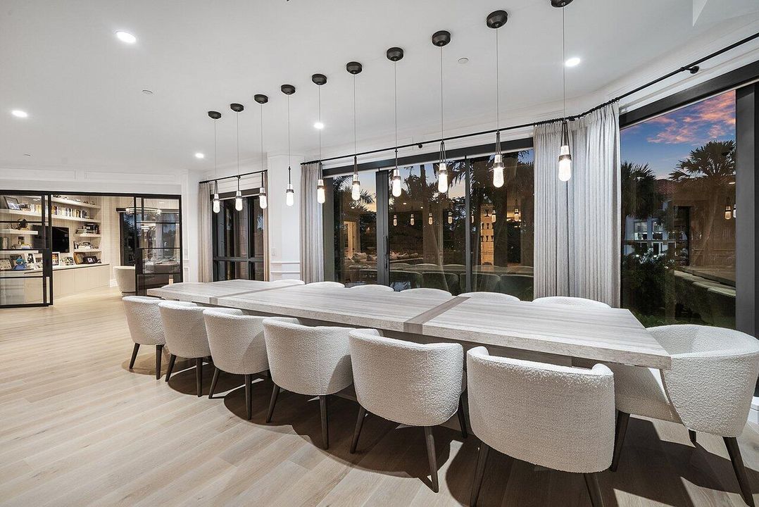 Entertaining Dining Area