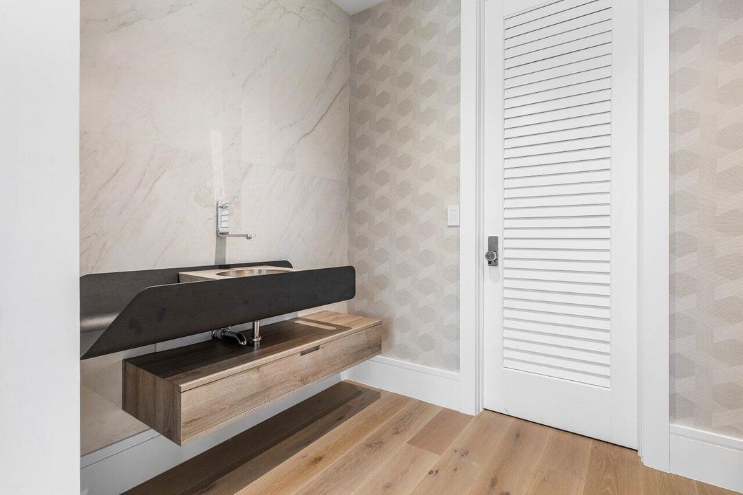 Washing Station