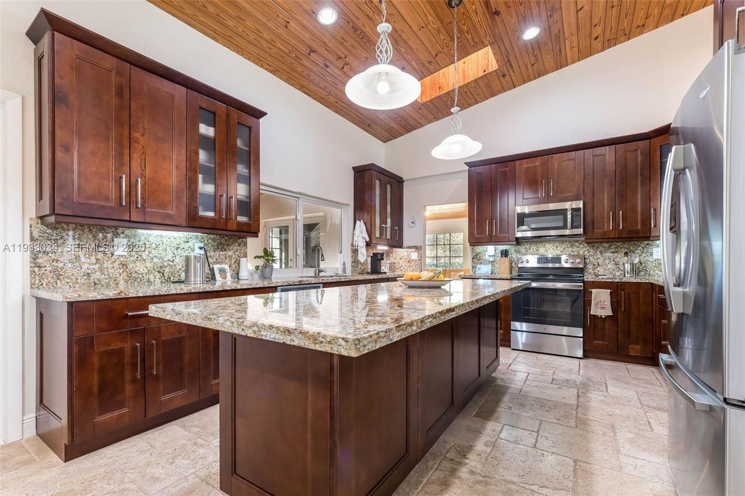 На продажу: $1,600,000 (4 спален, 3 ванн, 3417 Квадратных фут)