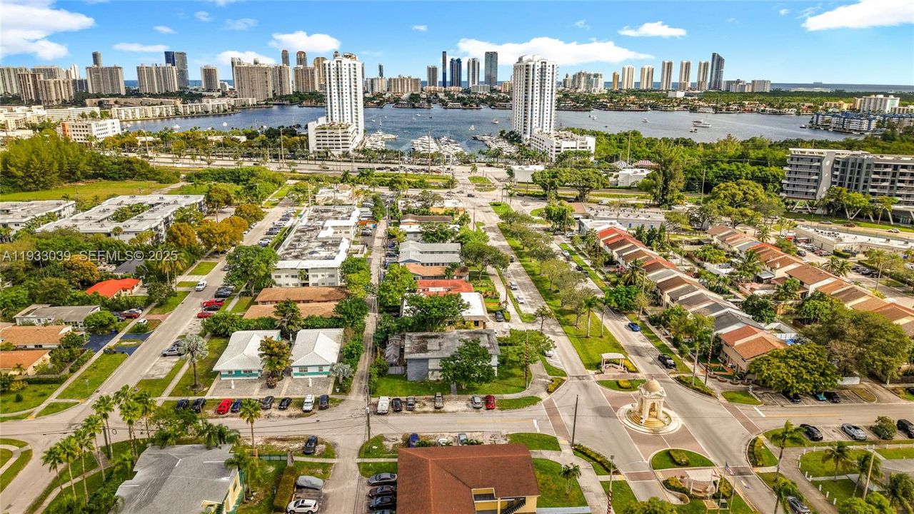 For Rent: $1,600 (1 beds, 1 baths, 7041 Square Feet)