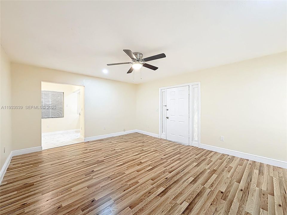 For Rent: $1,600 (1 beds, 1 baths, 7041 Square Feet)