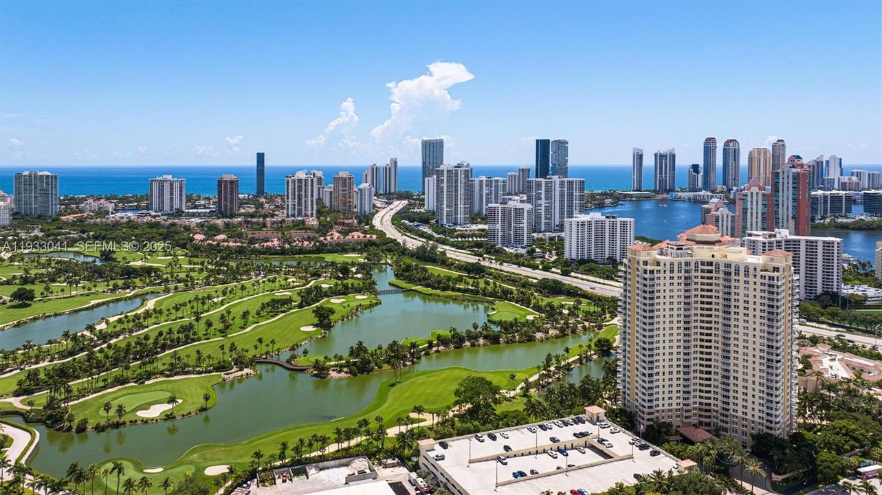 出租: $3,600 (2 贝兹, 2 浴室, 1175 平方英尺)