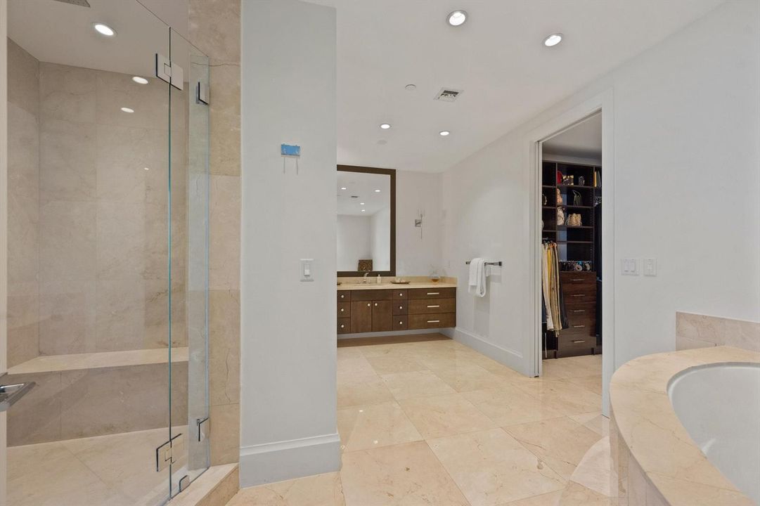 Primary Bath/WIC