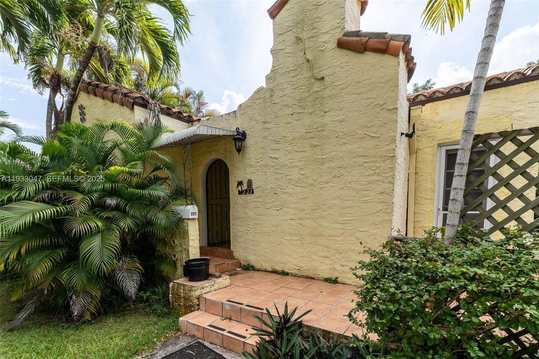 На продажу: $950,000 (3 спален, 2 ванн, 1666 Квадратных фут)