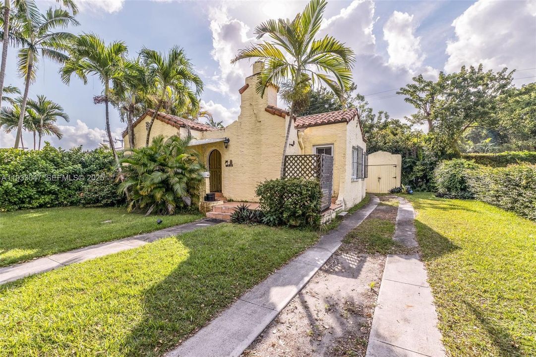 На продажу: $950,000 (3 спален, 2 ванн, 1666 Квадратных фут)