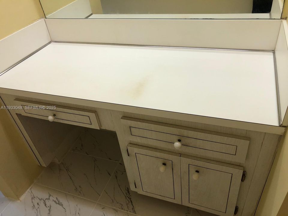 En Renta: $1,700 (1 camas, 2 baños, 760 Pies cuadrados)