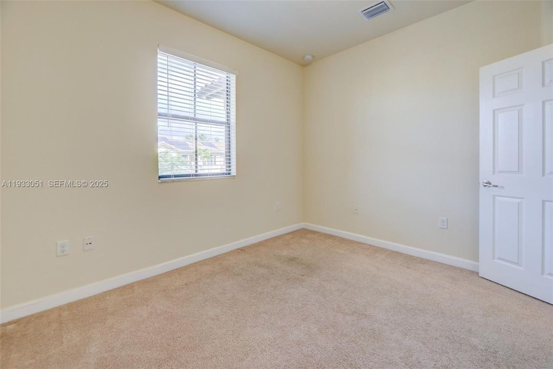 For Sale: $625,000 (4 beds, 2 baths, 1862 Square Feet)