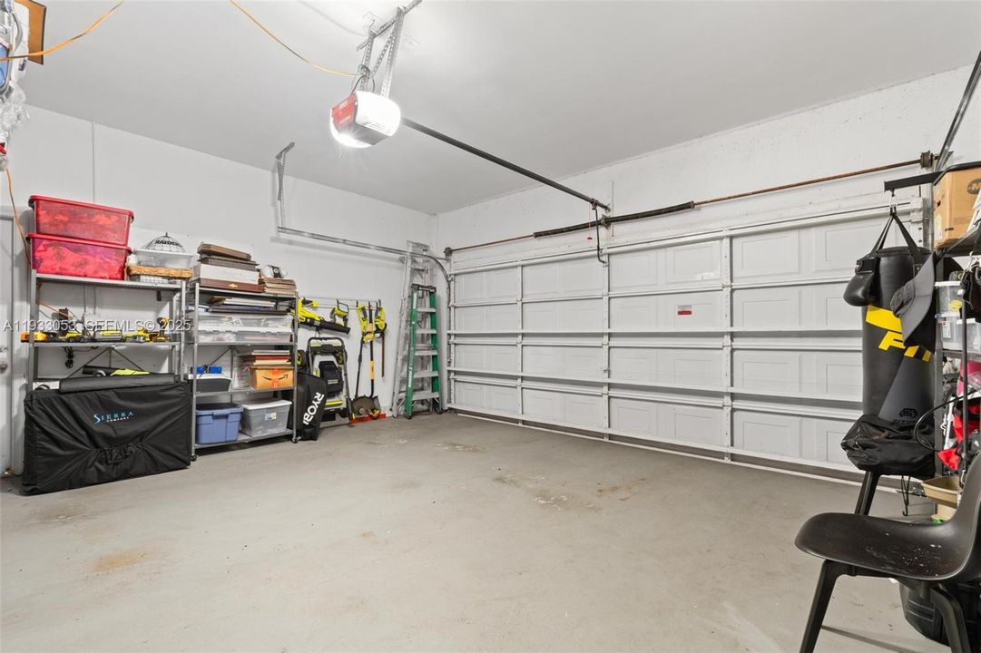 На продажу: $875,000 (3 спален, 3 ванн, 2414 Квадратных фут)