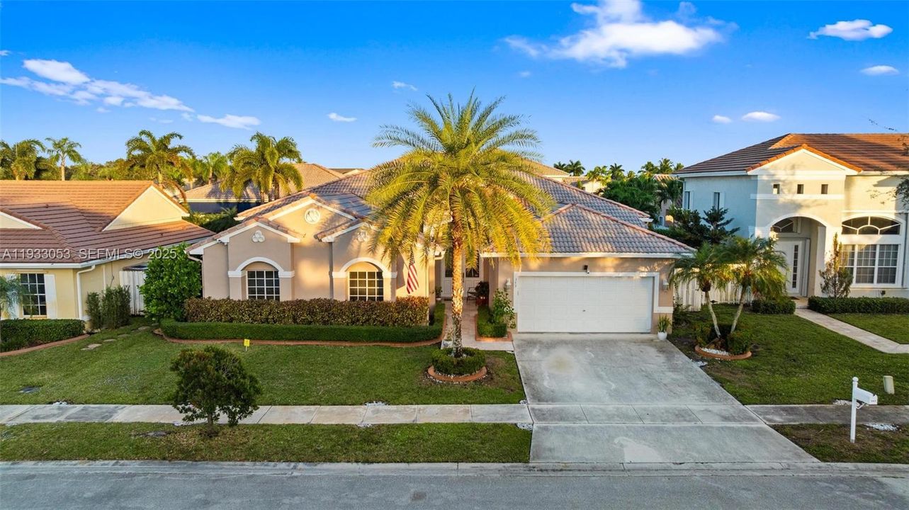 На продажу: $875,000 (3 спален, 3 ванн, 2414 Квадратных фут)