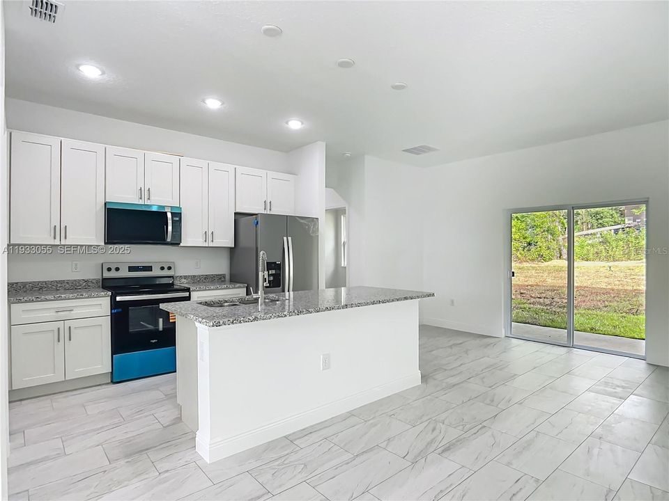 For Sale: $295,500 (4 beds, 3 baths, 1827 Square Feet)