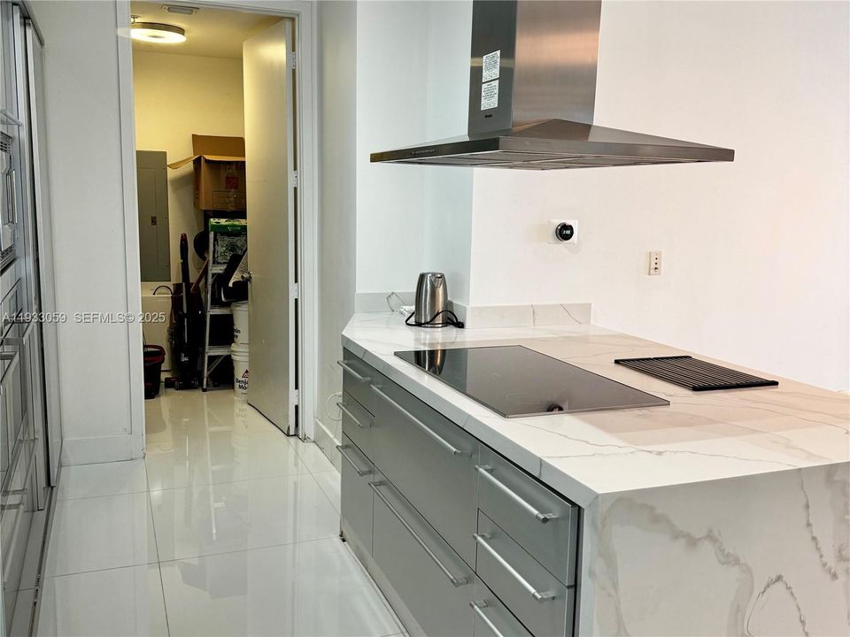 For Sale: $1,647,770 (2 beds, 3 baths, 1570 Square Feet)