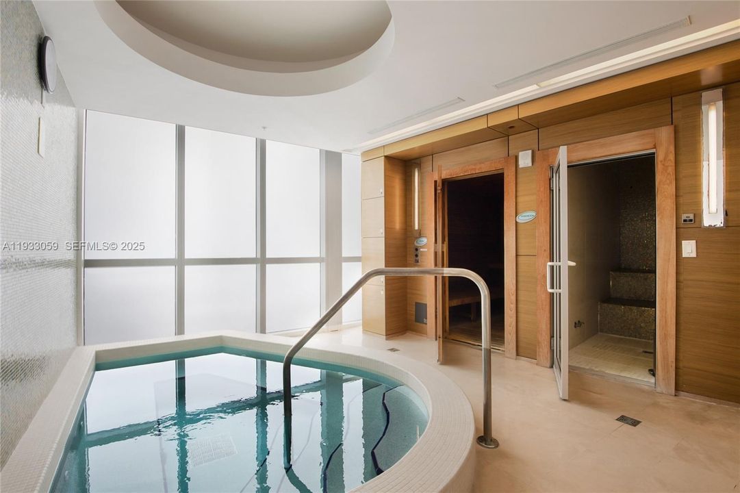 For Sale: $1,647,770 (2 beds, 3 baths, 1570 Square Feet)