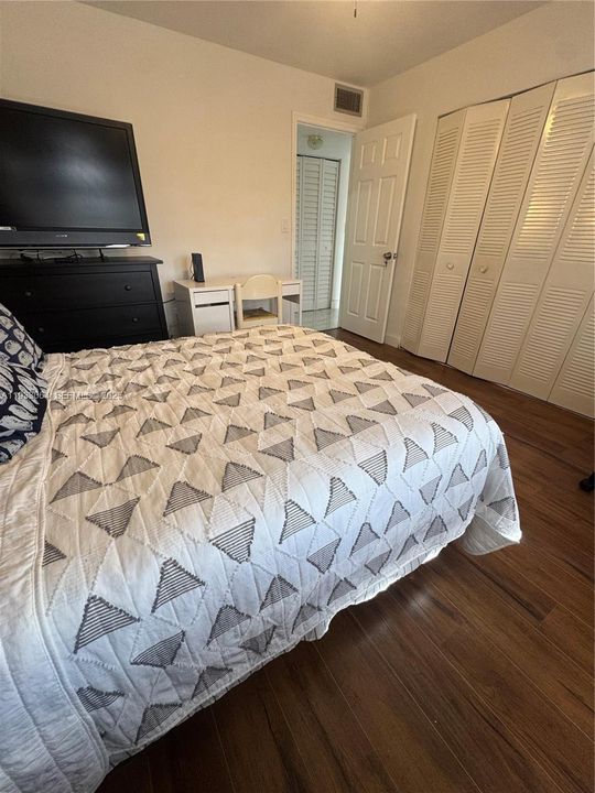 En Venta: $159,990 (2 camas, 2 baños, 1025 Pies cuadrados)