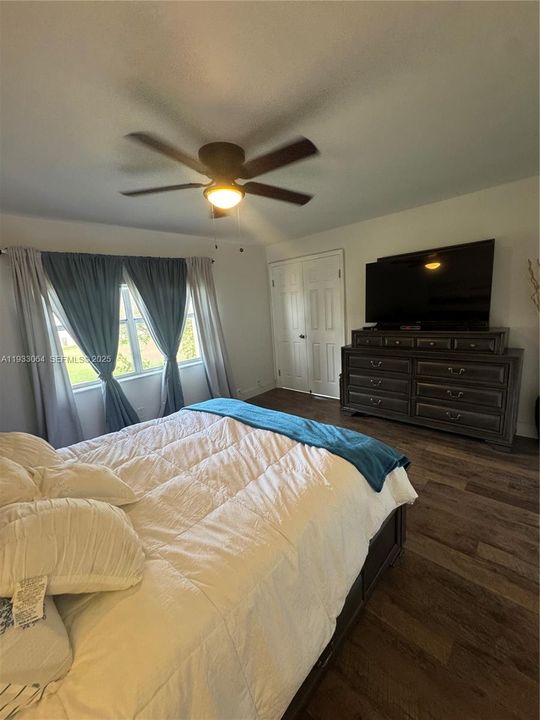 En Venta: $159,990 (2 camas, 2 baños, 1025 Pies cuadrados)