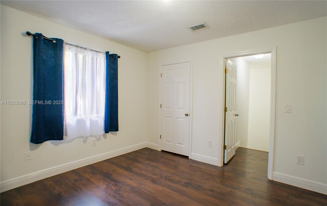 В аренду: $1,950 (2 спален, 1 ванн, 1084 Квадратных фут)