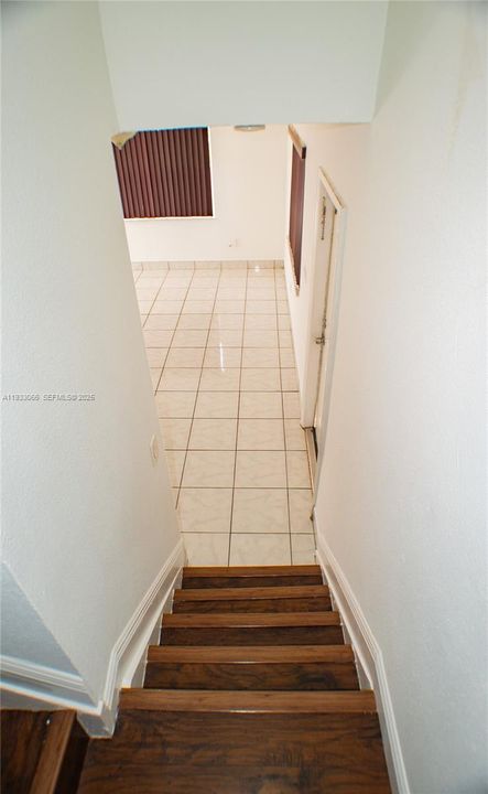 В аренду: $1,950 (2 спален, 1 ванн, 1084 Квадратных фут)